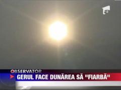 Gerul face ca Dunarea sa "fiarba"