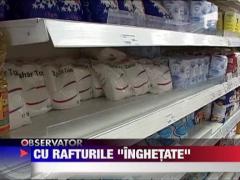 Rafturile din magazine au ramas goale