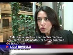 O italianca vine la sedintele Legislativului european cu fetita de 1 an!