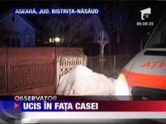 Bistrita Nasaud: Batran spulberat de o masina in fata casei