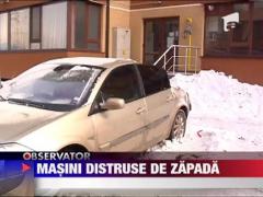 Masini distruse de zapada