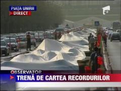 Trena de cartea recordurilor, in Piata Unirtii