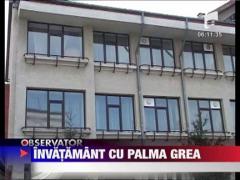 Un profesor din Bacau este acuzat ca isi bate elevii
