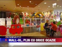 UPDATE / Bucurestenii au dat buzna la mall