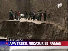 Necazurile localnicilor izolati din Vrancea continua