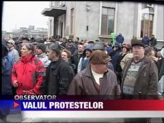 In Portul Constanta, grevistii au fost la un pas sa-l linseze pe directorul general