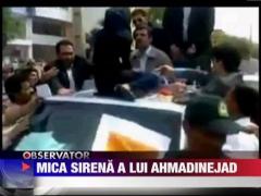 O tanara din Iran s-a aruncat pe masina oficiala a presedintelui