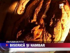 O biserica din Harghita este folosita pe post de hambar