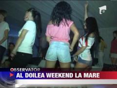 Un nou val de turisti este asteptat la mare