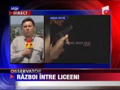 Elevi calmati cu arma