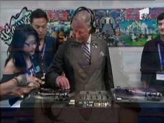 Printul Charles a mixat alaturi de cativa DJ