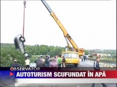 Un autoturism de teren a plonjat in ecluza Canalului Dunare-Marea Neagra