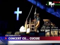 Lady Gaga, lovita la cap in timpul unui concert