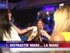 Mamaia: Distractie nebuna cu fite, animatoare, DJ si bauturi