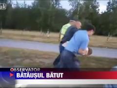 Un sofer din Rusia a sarit sa-l bata pe politistul care il trasese pe dreapta