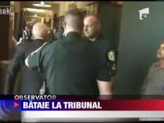 Bataie la tribunal, in SUA