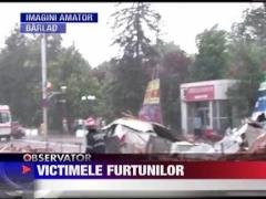 Canicula si furtunile si-au impartit tara