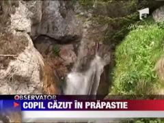 Tragedie in Muntii Bucegi! Un copil de opt ani a murit dupa ce a cazut de la aproximativ 15 metri, intr-o cascada