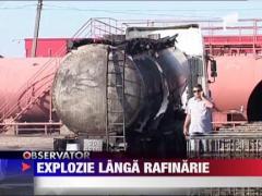 Explozie langa rafinarie