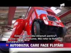 Autobuz care face flotari