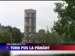 Turn celebru din New York, pus la pamant