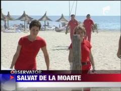 La un pas sa moara inecat dupa ce s-a aventurat cu salteaua in apele marii