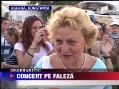 Spectacol pe faleza Cazinoului Constanta