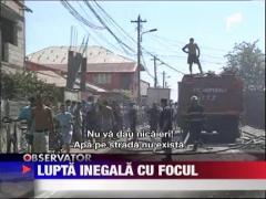 Incendiu devastator la trei case din Bucuresti