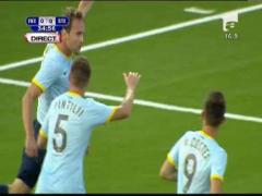 Martinovic inscrie cu capul