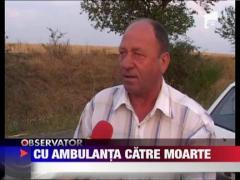 UPDATE! Vaslui: Au furat o ambulanta si s-au rasturnat in sant