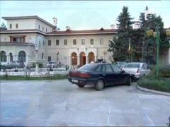 Invitatii nu au voie sa faca fotografii si sa filmeze la nunta Elenei Basescu