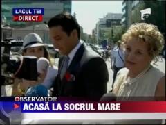 Syda, proaspatul ginere prezidential, nederanjat de huiduielile de la cununia civila