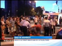 O femeie ametita bine si catelul ei au facut spectacol in centrul Devei