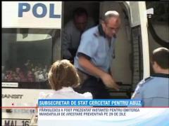 UPDATE / Secretar in Ministerul Economiei retinut pentru instigare la abuz in serviciu