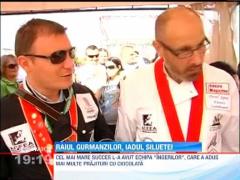 Campionatul international de gatit de la Cluj: Ingeri, demoni si mamaliga uriasa a lui Boc