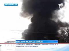 Camioneta in flacari la Popesti-Leordeni