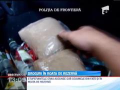 8 kilograme de cannabis, descoperite in roata de rezerva
