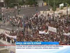 Proteste violente la Atena