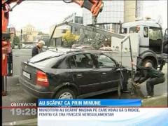 Patru pelerini au fost loviti de o masina la semafor