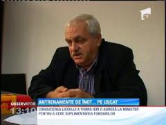 Campionii olimpici la inot se antreneaza pe uscat