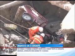 Accident bizar in China: O masina a fost “inghitita” de un crater aparut in mijlocul soselei