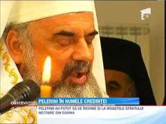 Peste 5.000 de oameni la Patriarhie, in prima zi a sarbatorilor de Sfantul Dimitrie
