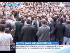Lupte violente in timpul unei inormantari din Turcia