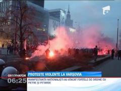Proteste violente in Polonia. Sute de nationalisti extremisti s-au luat la bataie cu fortele de ordine