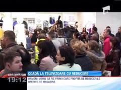 Sute de oameni s-au imbulzit la deschiderea mall-ului Ploiesti Shopping City