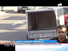 Presimtind ca-i vine sfarsitul, un porc de 200 de kilograme, a tulit-o cat ai zice peste pe strazile orasului Baia Mare