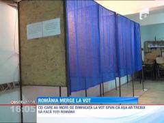 Unii dintre romani au ajuns la sectiile de votare inainte de deschiderea urnelor