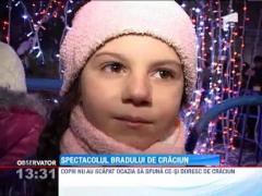 Spectacolul bradului de Craciun