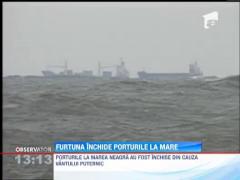 Furtuna inchide porturile la mare