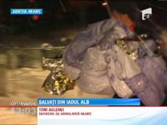 Zeci de bolnavi au fost salvati cu greu din localitatile izolate